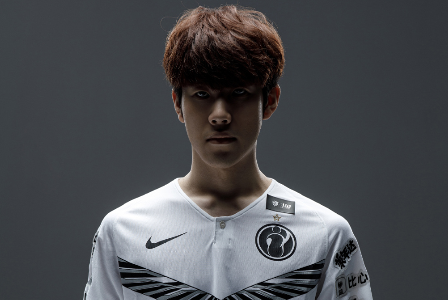 LPL春季赛今日首发名单：Doinb大战Forge Uzi仍未首发